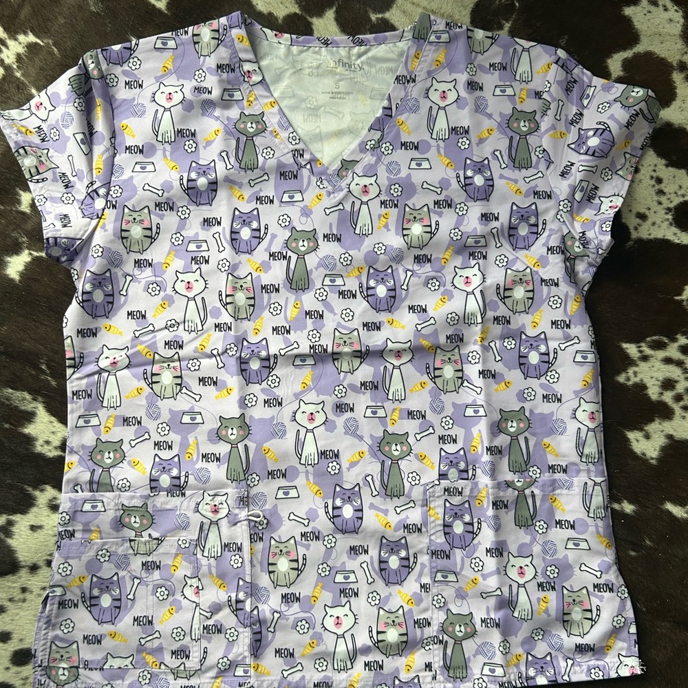 Cute Cat Print Scrub Top